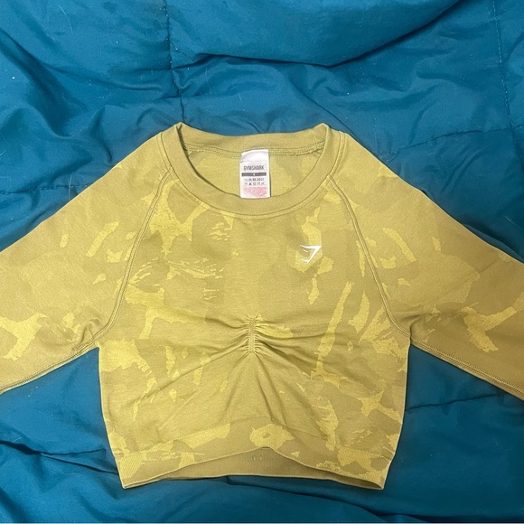 Gymshark Green Camouflage Sweatshirt - Picture 2 of 3